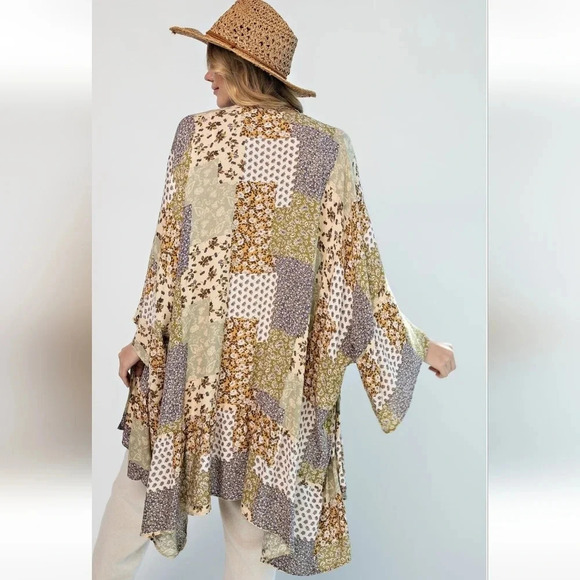 New! Easel Patchwork Quilt Kimono Coverup - Picture 5 of 6